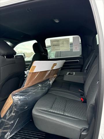 2026 Ram 1500 Big Horn Crew Cab 4x4 5'7" Box
