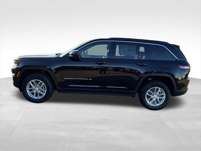 2025 Jeep Grand Cherokee GRAND CHEROKEE LAREDO X 4X2