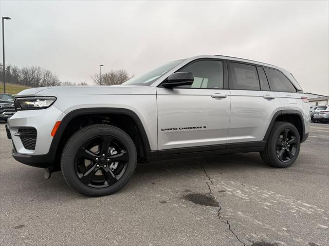 2025 Jeep Grand Cherokee GRAND CHEROKEE ALTITUDE 4X4 2025 Jeep Grand Cherokee GRAND CHEROKEE ALTITUDE 4X4