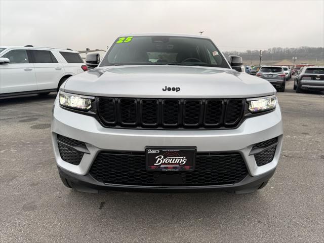 2025 Jeep Grand Cherokee GRAND CHEROKEE ALTITUDE 4X4 2025 Jeep Grand Cherokee GRAND CHEROKEE ALTITUDE 4X4