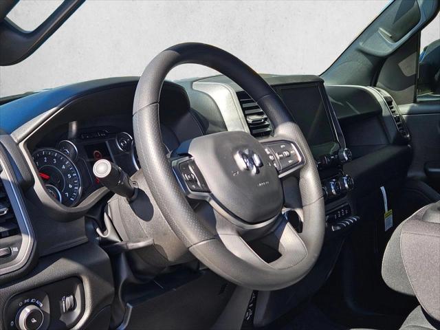 2026 RAM Ram 1500 RAM 1500 TRADESMAN QUAD CAB 4X2 64 BOX