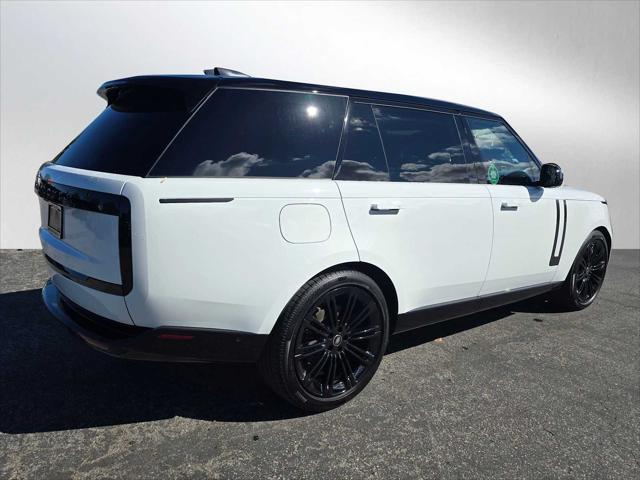 2025 Land Rover Range Rover P400 SE 7 Seat