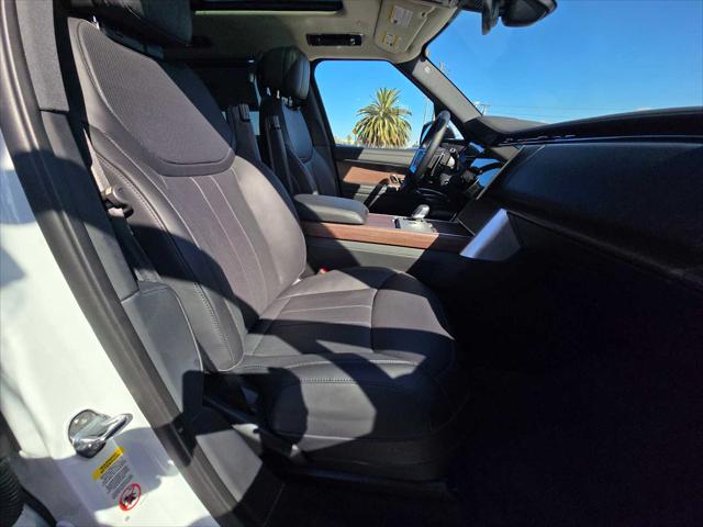 2025 Land Rover Range Rover P400 SE 7 Seat