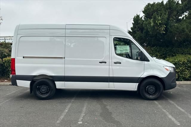 2026 Mercedes-Benz Sprinter Cargo Van 2500 Standard Roof I4 Diesel 144 RWD