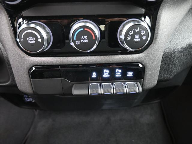 2026 RAM Ram 1500 RAM 1500 TRADESMAN CREW CAB 4X2 57 BOX