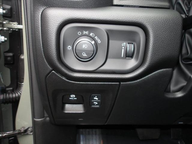 2026 Ram 1500 Big Horn Crew Cab 4x4 5'7" Box