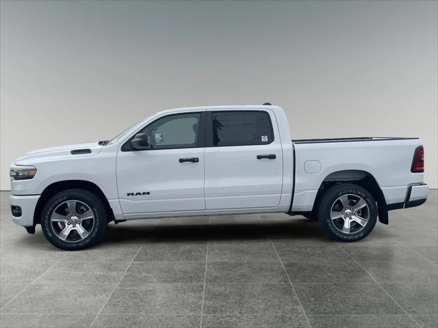 2026 RAM Ram 1500 RAM 1500 EXPRESS CREW CAB 4X2 57 BOX