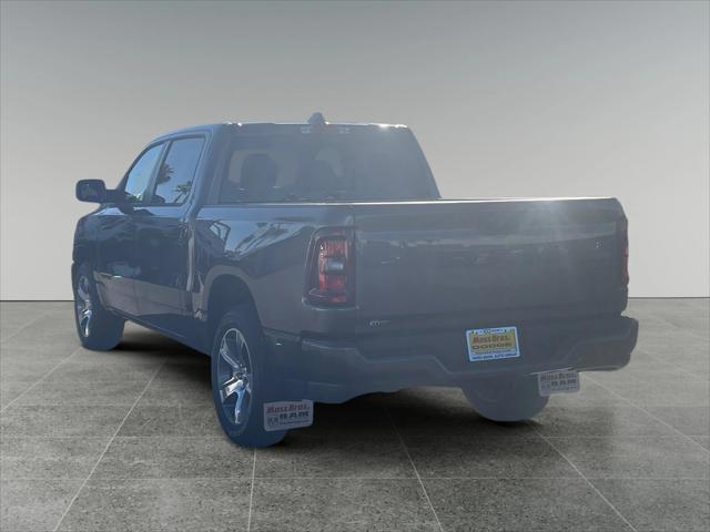 2026 RAM Ram 1500 RAM 1500 EXPRESS CREW CAB 4X2 57 BOX