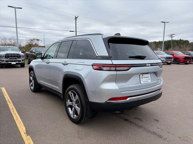 2025 Jeep Grand Cherokee GRAND CHEROKEE LIMITED 4X4