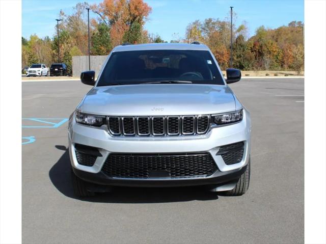 2025 Jeep Grand Cherokee GRAND CHEROKEE LAREDO X 4X2 2025 Jeep Grand Cherokee GRAND CHEROKEE LAREDO X 4X2