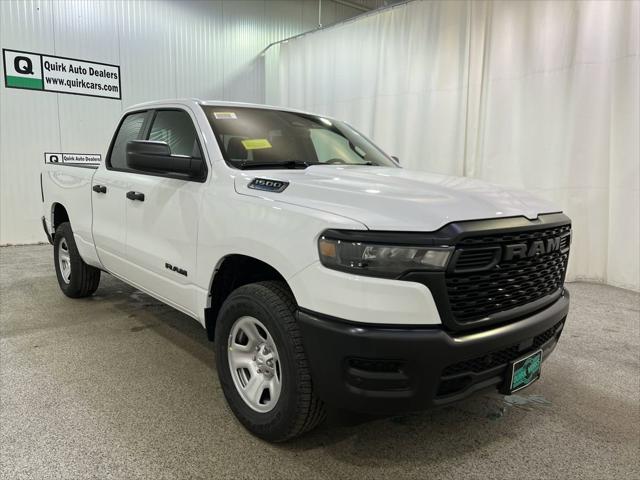 2026 RAM Ram 1500 RAM 1500 TRADESMAN QUAD CAB 4X4 64 BOX