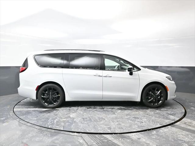 2026 Chrysler Pacifica PACIFICA LIMITED