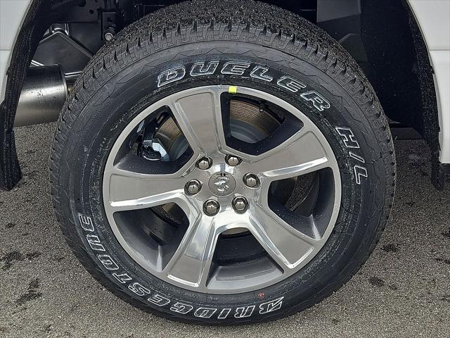 2026 Ram 1500 Express Crew Cab 4x2 5'7" Box