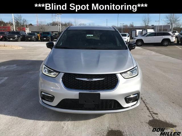 2026 Chrysler Pacifica PACIFICA SELECT