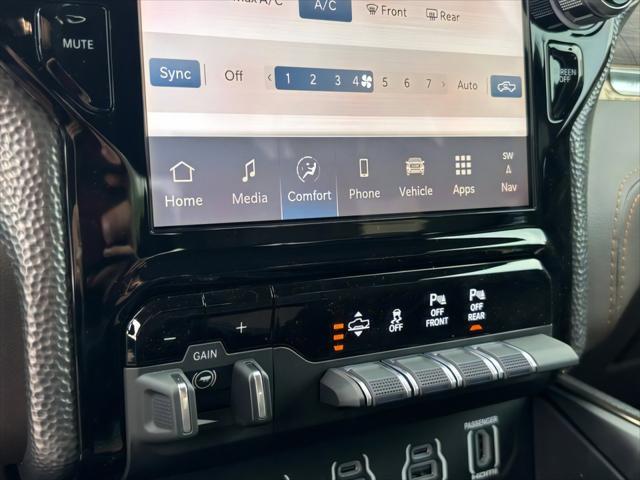 2026 Ram 1500 Limited Longhorn Crew Cab 4x4 5'7" Box