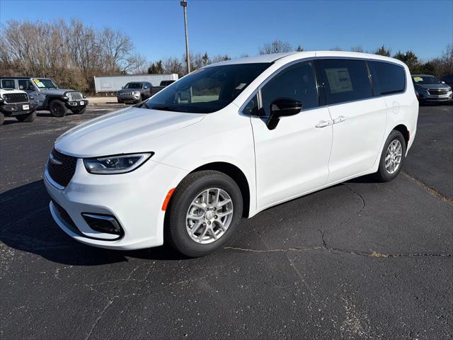 2026 Chrysler Pacifica PACIFICA SELECT