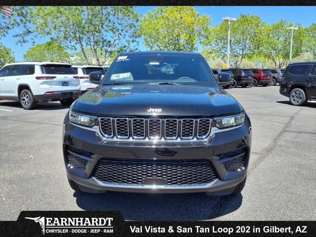 2025 Jeep Grand Cherokee GRAND CHEROKEE LAREDO X 4X2