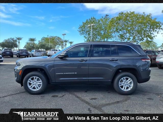 2025 Jeep Grand Cherokee GRAND CHEROKEE LAREDO 4X2 2025 Jeep Grand Cherokee GRAND CHEROKEE LAREDO 4X2