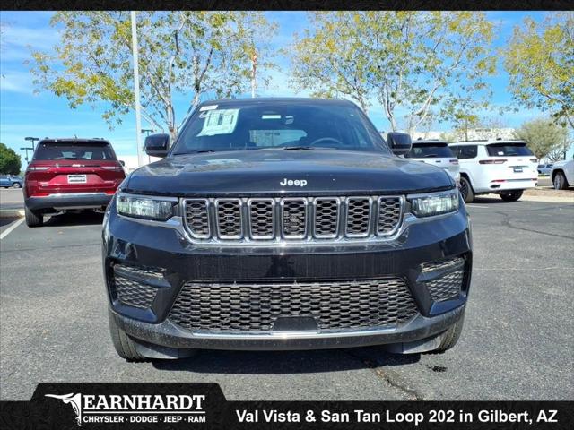 2025 Jeep Grand Cherokee GRAND CHEROKEE LAREDO 4X2