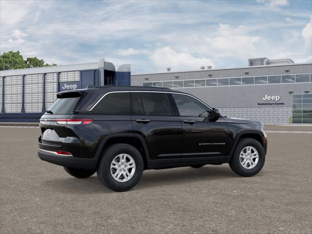 2025 Jeep Grand Cherokee GRAND CHEROKEE LAREDO 4X2