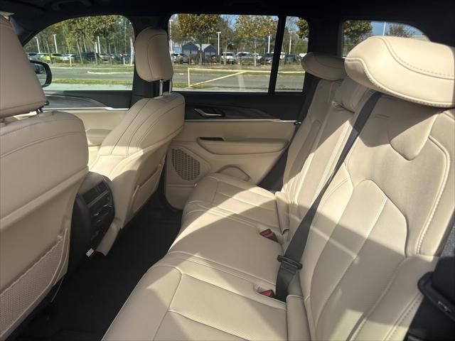 2025 Jeep Grand Cherokee Limited 4x2