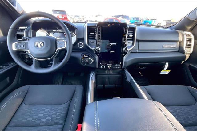 2026 Ram 1500 Big Horn Crew Cab 4x4 5'7" Box