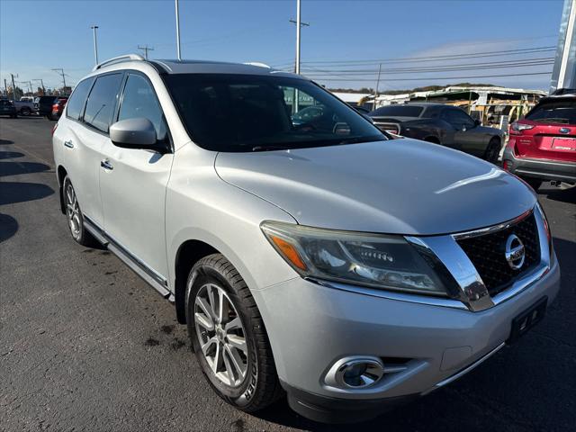 2014 Nissan Pathfinder SL 2014 Nissan Pathfinder SL