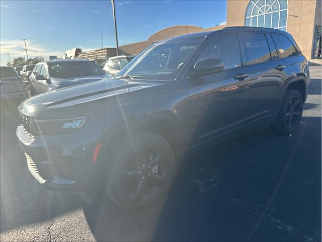 2023 Jeep Grand Cherokee Altitude 4x4