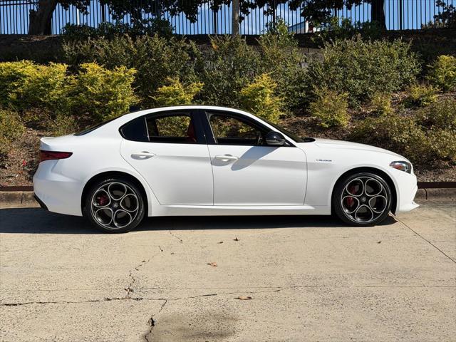 2023 Alfa Romeo Giulia Veloce AWD 2023 Alfa Romeo Giulia Veloce AWD