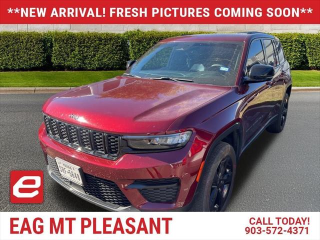 2023 Jeep Grand Cherokee Altitude 4x2