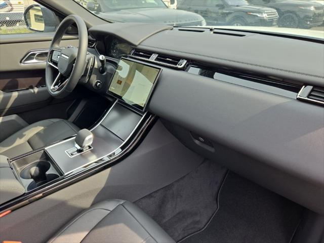 2026 Land Rover Range Rover Velar P400 Dynamic SE