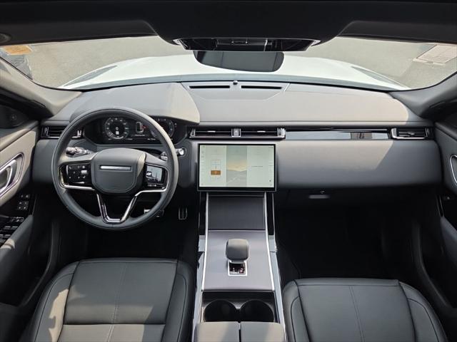 2026 Land Rover Range Rover Velar P400 Dynamic SE