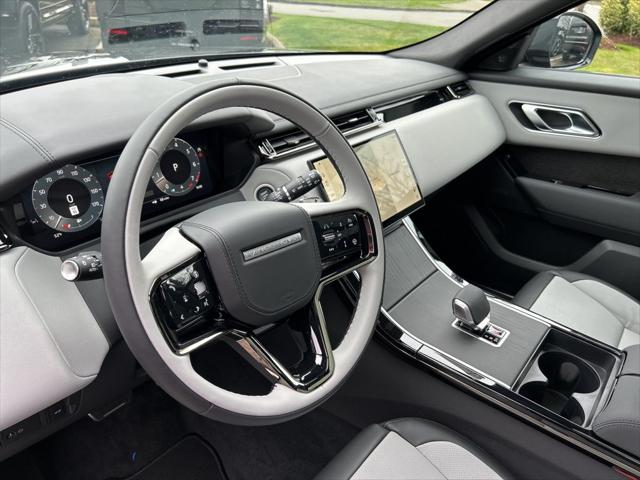 2026 Land Rover Range Rover Velar P250 Dynamic SE