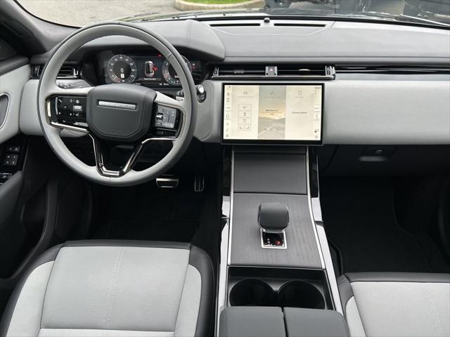 2026 Land Rover Range Rover Velar P250 Dynamic SE