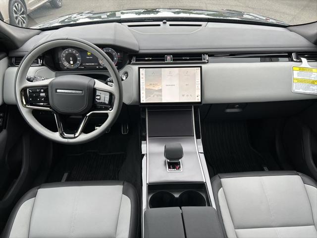 2026 Land Rover Range Rover Velar P400 Dynamic SE