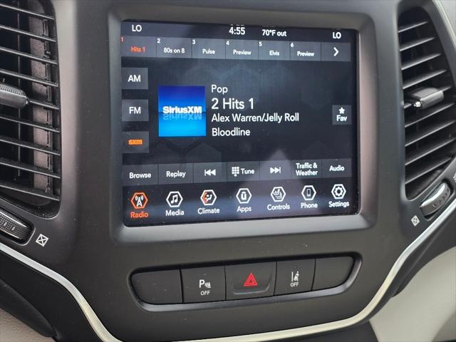 2021 Jeep Cherokee Latitude Lux 4X4 2021 Jeep Cherokee Latitude Lux 4X4