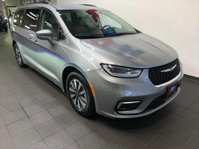 2021 Chrysler Pacifica Hybrid Touring L 2021 Chrysler Pacifica Hybrid Touring L