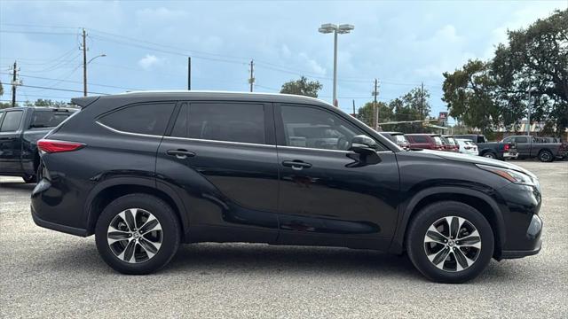2020 Toyota Highlander XLE 2020 Toyota Highlander XLE