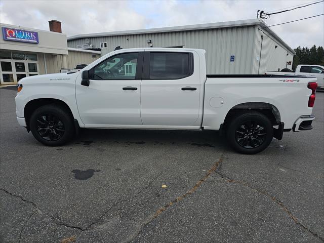 2024 Chevrolet Silverado 1500 4WD Crew Cab Short Bed Custom