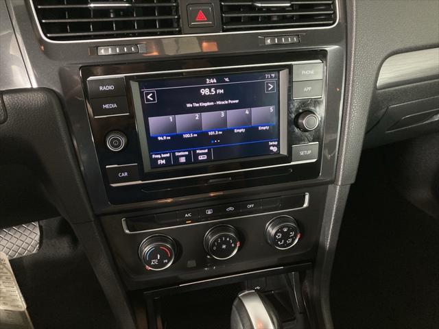 2018 Volkswagen Golf TSI S