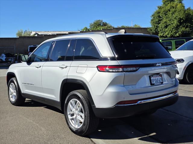 2024 Jeep Grand Cherokee Laredo X 4x4 2024 Jeep Grand Cherokee Laredo X 4x4