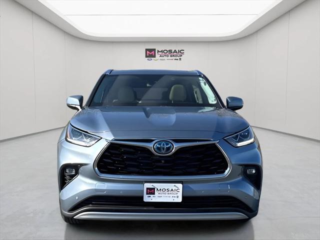 2021 Toyota Highlander Hybrid Platinum 2021 Toyota Highlander Hybrid Platinum