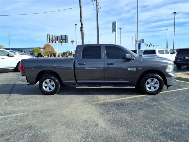 2021 RAM 1500 Classic Tradesman Crew Cab 4x4 64 Box 2021 RAM 1500 Classic Tradesman Crew Cab 4x4 64 Box