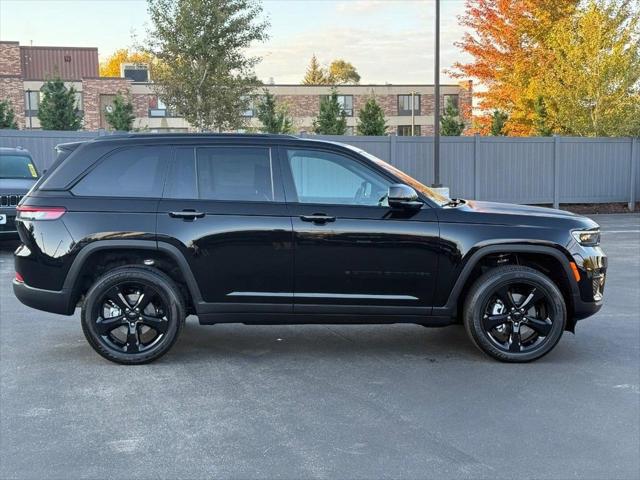 2025 Jeep Grand Cherokee GRAND CHEROKEE ALTITUDE X 4X4