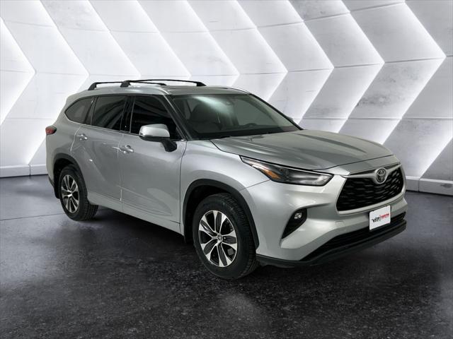 2022 Toyota Highlander XLE 2022 Toyota Highlander XLE
