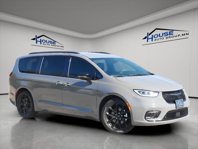 2024 Chrysler Pacifica Touring L 2024 Chrysler Pacifica Touring L