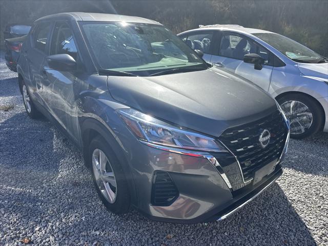 2024 Nissan Kicks S Xtronic CVT