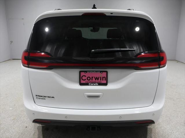 2024 Chrysler Pacifica Touring L 2024 Chrysler Pacifica Touring L