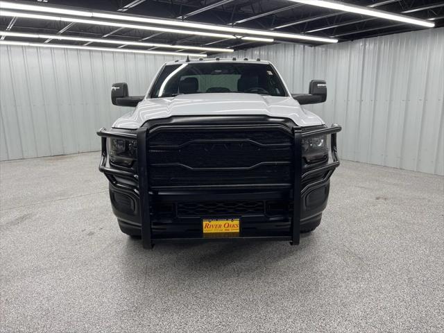 2024 RAM 3500 Tradesman Crew Cab 4x4 8 Box 2024 RAM 3500 Tradesman Crew Cab 4x4 8 Box