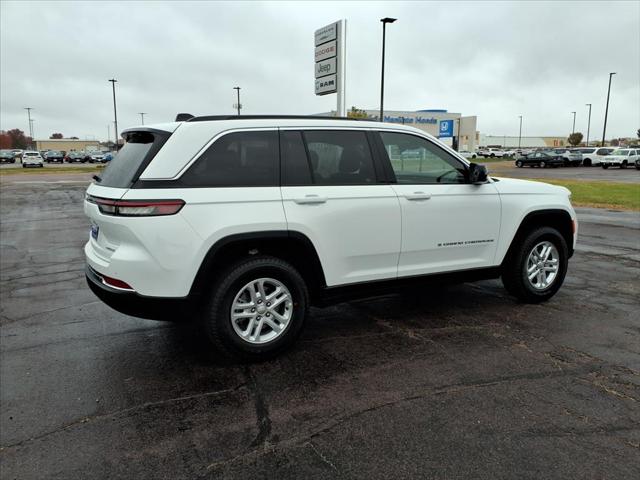 2025 Jeep Grand Cherokee GRAND CHEROKEE LAREDO 4X4 2025 Jeep Grand Cherokee GRAND CHEROKEE LAREDO 4X4